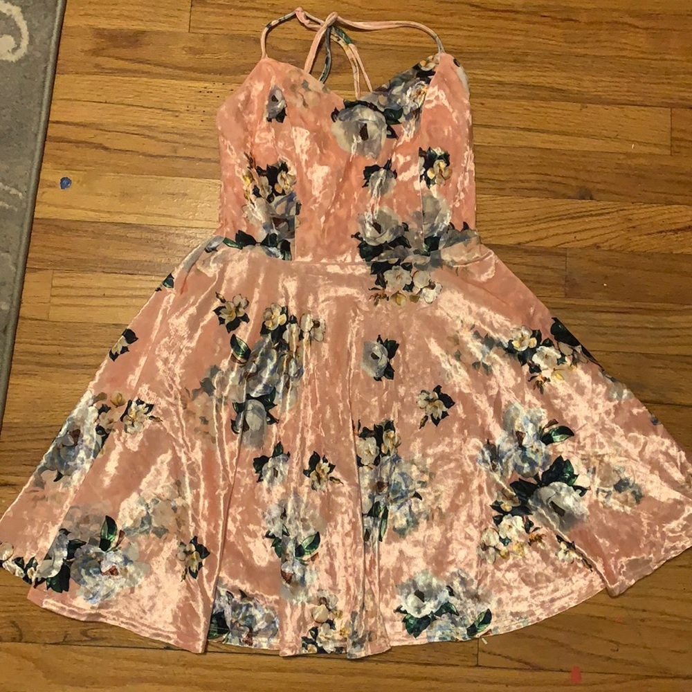 Light pink velvet dress